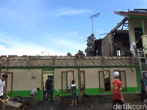 Api Lalap 10 Kamar Santri Ponpes di Purwakarta