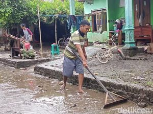 Banjir Surut, Pengungsi di Desa Bener Klaten Pulang ke Rumah