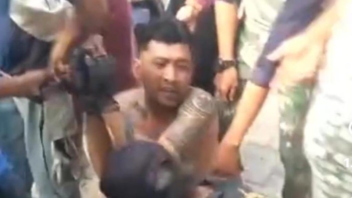Pria di Kabupaten Kubu Raya, Kalimantan Barat (Kalbar) diamuk massa.