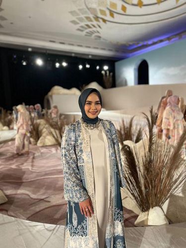 Nadine Gaus, pemilik brand hijab dan modest wear Wearing Klamby.
