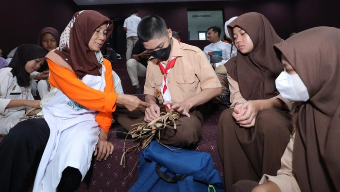 Sahabat Sandiaga