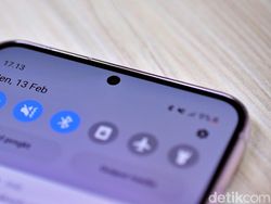 Unboxing Samsung Galaxy S23 Plus 5G: Warna Lavender Bikin Tergoda