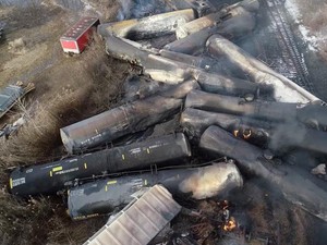 Geger Tumpahan Bahan Kimia dari Kereta Terguling di Ohio: Seperti Chernobyl!