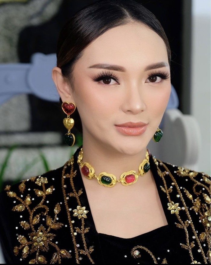 Zaskia Gotik Punya Restoran di Bali hingga Hobi Kulineran Zaskia Gotik Punya Restoran di Bali hingga Hobi Kulineran