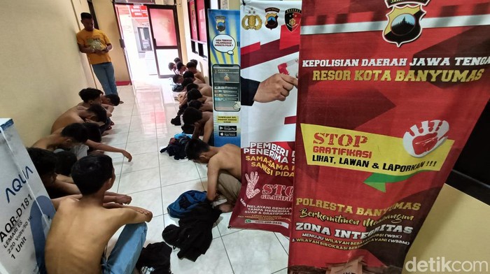 21 pemuda anggota geng motor di Banyumas ditangkap polisi, Minggu (19/2/2023).