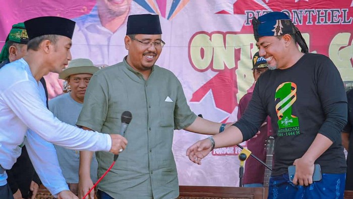 Anwar Sadad, mengenalkan Gus Haris yang akan diusung di Pilbup Probolinggo 2024