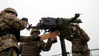 Pada malam 29-30 Desember, kata Shamshur, unit atapnya menembak jatuh dua drone di atas Kyiv. Timnya juga telah meneruskan keterampilan yang telah mereka pelajari ke unit lain. 