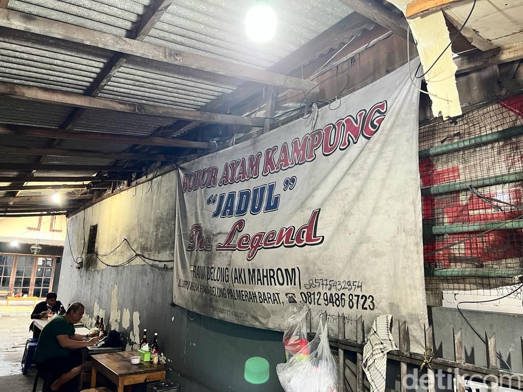 Bubur Ayam Jadul The Legend Pertahankan Kelezatan Selama 50 Tahun
