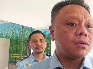 Imigrasi soal Poster Bule Rusia: Boleh Nggak WNA Gabung Ormas?