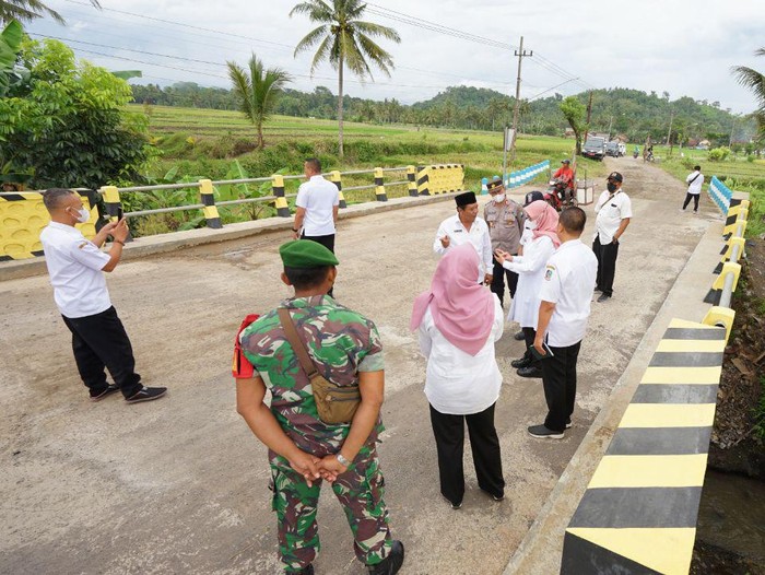 Beberapa jembatan di Banyuwangi telah selesai dibangun pada 2022. Tahun ini, Pemkab Banyuwangi akan membangun dan memperbaiki 31 jembatan.