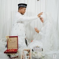 Video itu pun menjadi perbincangan karena baru bulan lalu Rodtang diketahui sudah ditahbiskan menjadi biksu Buddha. Hal tersebut biasanya dilakukan pria Buddha sebelum menikah. Foto: Instagram