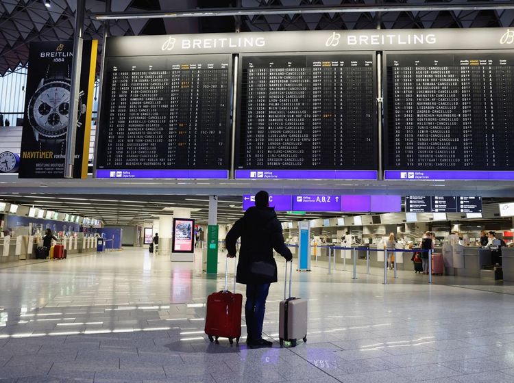Saat Bandara Frankfurt Lumpuh Akibat Pekerja Mogok Massal