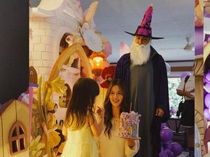 Foto: Raisa Bagi Momen Manis Hamish Daud Jadi Penyihir di Pesta Ultah Anak