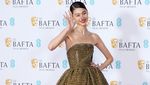 5 Gaya Jung Ho Yeon Berkacak Pinggang di BAFTA Film Awards 2023
