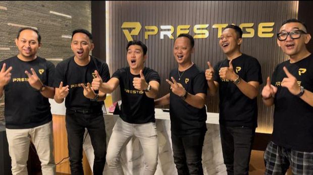 Aldi Taher mau ajak masyarakat hidup sehat.