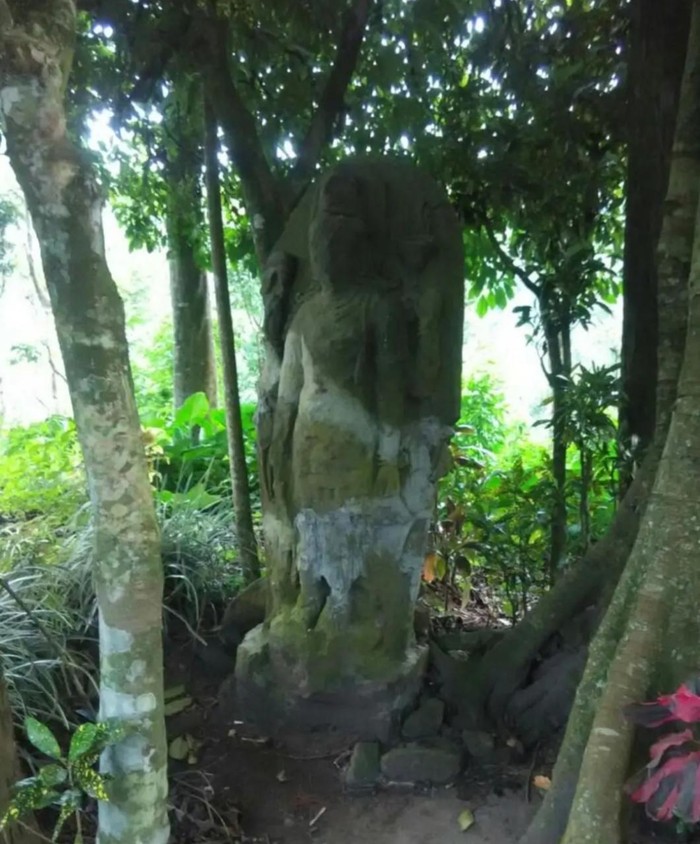 Arca Candi Ganter Malang