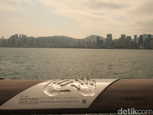 Wajah Baru Avenue of Stars Hong Kong, Foto Cantik Tanpa Rebahan