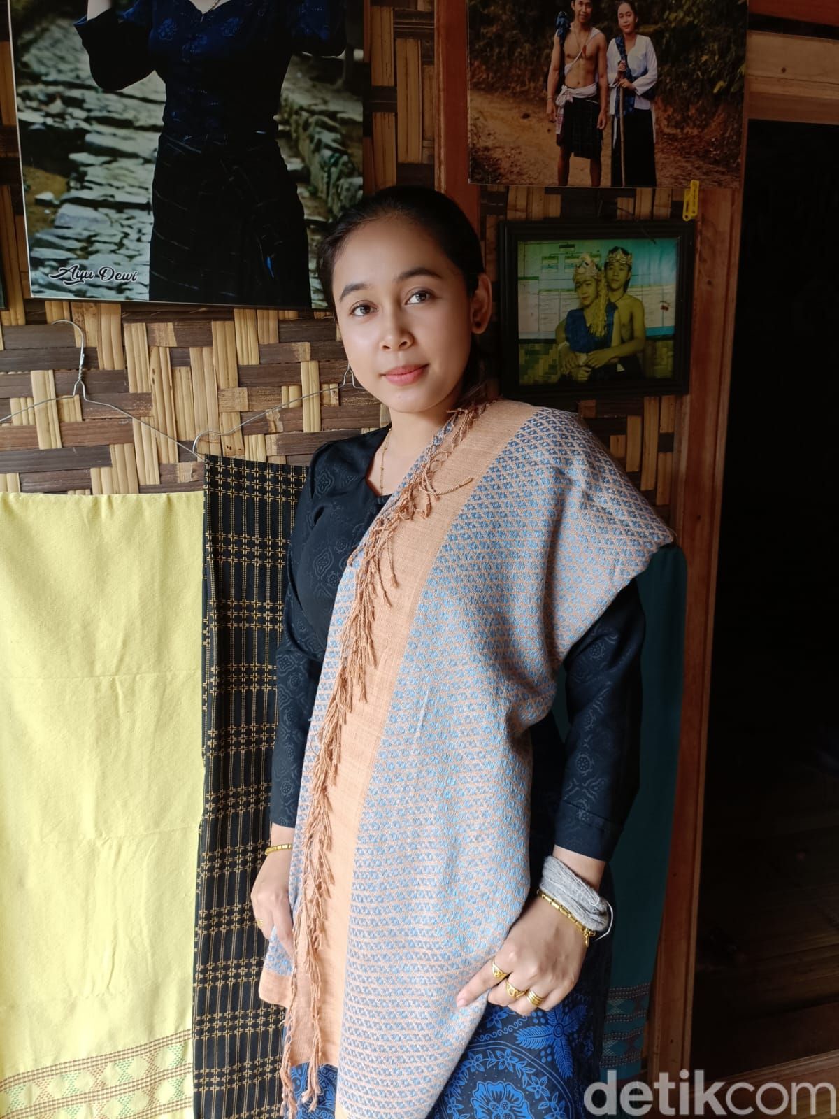 Ayu Dewi Youtuber Baduy luar