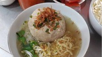 Di kawasan Tanjung Duren, ada juga tempat makan bakso beranak. Namanya Waroeng Bakso Beranak yang dibanderol sekitar Rp 30.000 per porsi.Foto: Instagram @waroeng_baksoberanak