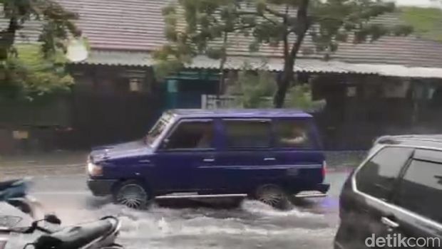 Banjir di Surabaya