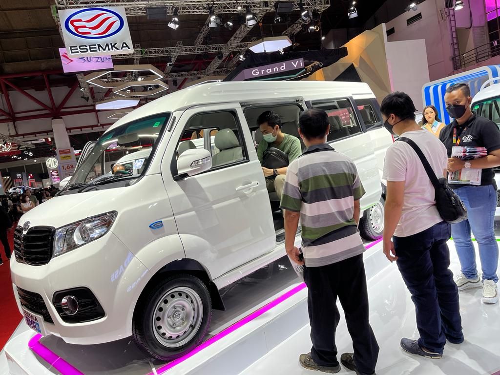 Booth Esemka di IIMS 2023