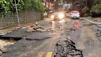 Dalam pernyataan lanjutan, Wali Kota Sao Sebastiao, Felipe Augusto menyebut puluhan orang lainnya dilaporkan masing hilang dan sedikitnya 50 rumah roboh akibat tanah longsor. Augusto juga memposting sejumlah video ke media sosial, yang menunjukkan kehancuran meluas di wilayahnya.
