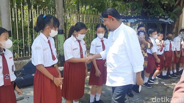 bupati sumenep achmad fauzi