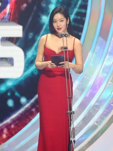 Cha Joo Young, pemain The Glory