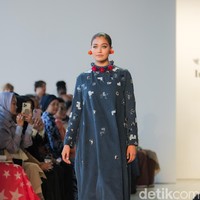 Irin menjelaskan 14 tahun perjalanan bukanlah suatu hal yang mudah bagi Kami. seiring perkembangan bisnis dunia modest fashion. Dia pun bersyukur Kami. menjadi salah satu brand modest yang diminati pecinta fesyen tanah air dan luar negeri. Foto: Dok. @kamiidea.