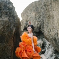 Maria Luna Ferisha sendiri sudah menjuarai beberapa pertandingan wushu. Ia pun kerap mengalami cidera ketika bertanding dan latihan. Sudah pernah juara. Namanya atlet pasti tidak pernah lepas dari yang namanya cidera. Tapi bagaimana caranya biar menjaga stamina dan kaki cidera bagaimana badan bisa ke atas dan kalau pertandingan bisa dihandle. Wushu itu dinilai gerakannya, pungkas Luna. Foto: Dok. Youtube Trans Tv.