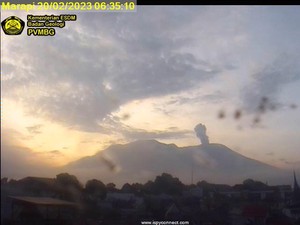 Gunung Marapi 2 Kali Erupsi Hari Ini