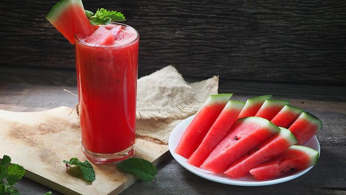 9 Minuman Penurun Tekanan Darah Tinggi dengan Bahan Alami