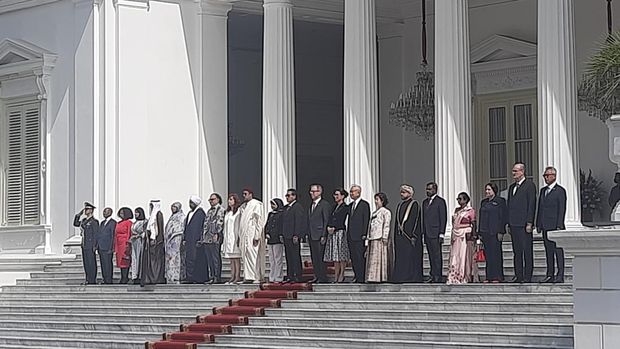 Jokowi Terima Surat Kepercayaan Dubes Korsel hingga Dubes Arab Saudi (Vino-detikcom)