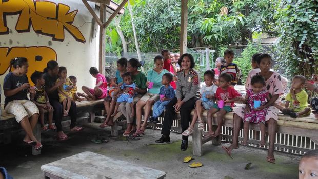 Kapolsek Alor Barat Daya Iptu Jeane Sakalla