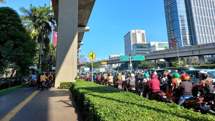 Kemacetan di Jalan Gatot Subroto arah Semanggi