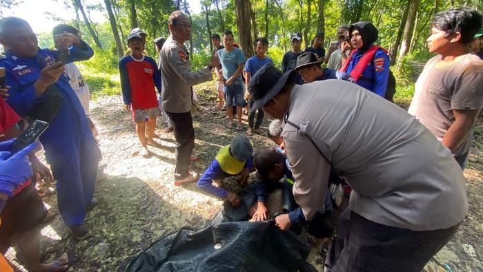 Korban yang tenggelam di Waduk Gondang di Lamongan ditemukan meninggal