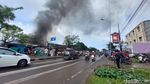 Potret Kebakaran Gudang Plastik di Maros Sempat Picu Kemacetan 4,5 Km