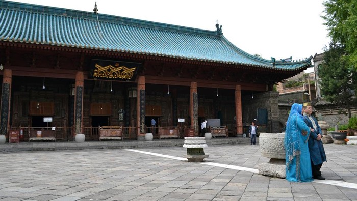 Masjid Agung Xi'an Architectural details of wooden pagoda of the Great Mosque in the Muslim neighborhood of Xi'an, China.