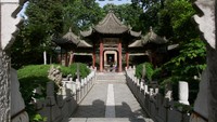Bangunannya terbilang cukup unik, karena bentuknya tidak seperti masjid pada umumnya. Masjid Raya Xian tidak memiliki kubah maupun menara. Hal ini karena arsitektur masjid tersebut merupakan perpaduan antara budaya China dan agama Islam. Foto: Getty Images/karenfoleyphotography