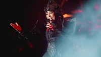 Musisi Melly Goeslaw didaftarkan sebagai bakal calon anggota legislatif (bacaleg) ke KPU oleh Partai Gerindra. Instagram@melly_goeslaw  