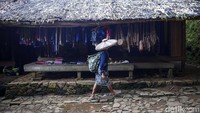 Sebagai desa tradisional, desa ini masih memegang teguh budaya dan adat leluhur.