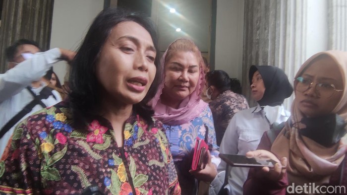 Menteri Pemberdayaan Perempuan dan Perlindungan Anak  (PPPA) I Gusti Ayu Bintang Darmawati di Balai Kota Semarang, Senin (20/2/2023).