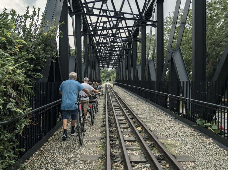 Menyusuri Jalur Kereta Api Tua di Singapura yang Kini Jadi Cagar Alam