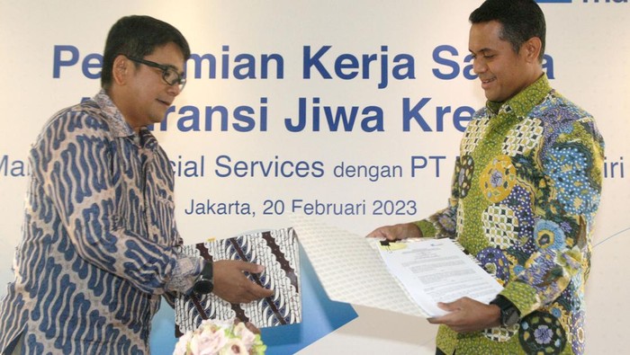 Perlindungan Debitur Bank Setiap debitur Bank Mandiri Taspen akan mendapat perlindungan apabila terjadi risiko meninggal dunia karena sebab alami atau penyakit maupun kecelakaan.