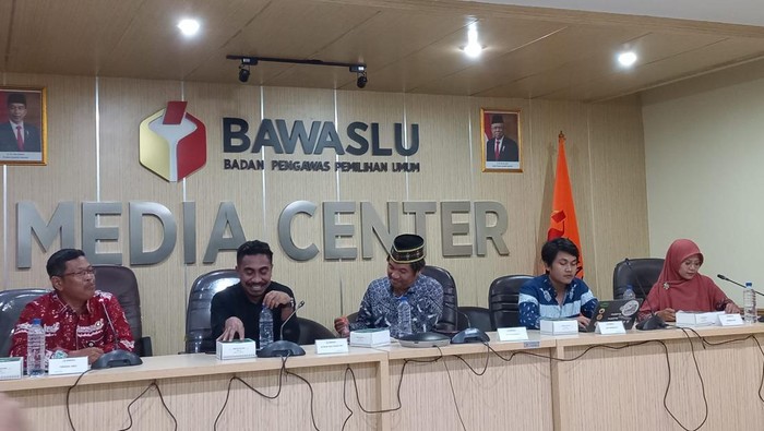 Ray Rangkuti saat diskusi di Bawaslu RI