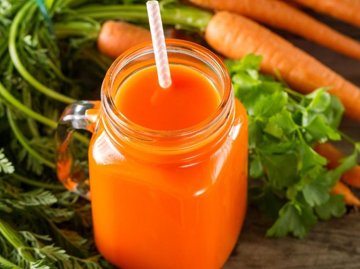 Banyak cara untuk mengonsumsi buah. Salah satunya dengan mengolahnya menjadi smoothie.