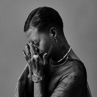 Kuku-kuku Reza Arap juga terlihat lebih cantik dengan dihiasi dengan nailart. Tampil beda, gaya Reza Arap yang satu ini justru tuai nyinyiran. Foto: Instagram/@ybrap