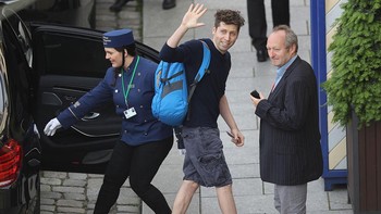 Setelahnya, Altman bergabung di perusahaan pembimbing startup Y Combinator dan menjadi presidennya di 2014. Nah setahun kemudian atau 2015, ia ikut mendirikan OpenAI bersama nama tenar di jagat teknologi seperti Elon Musk dan Peter Thiel. Altman didapuk menjadi CEO. Foto: Getty Images