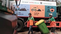 Pemprov DKI pun diminta lebih fokus dan berani dalam melakukan terobosan penanganan sampah di DKI.