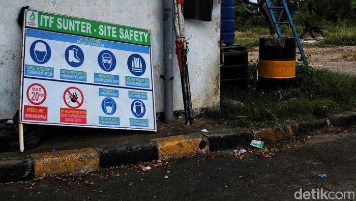 Jakarta hasilkan 7.500 ton sampah/hari. Namun sayang proyek pembangkit listrik tenaga sampah atau intermediate treatment facility (ITF) Sunter tersendat.
